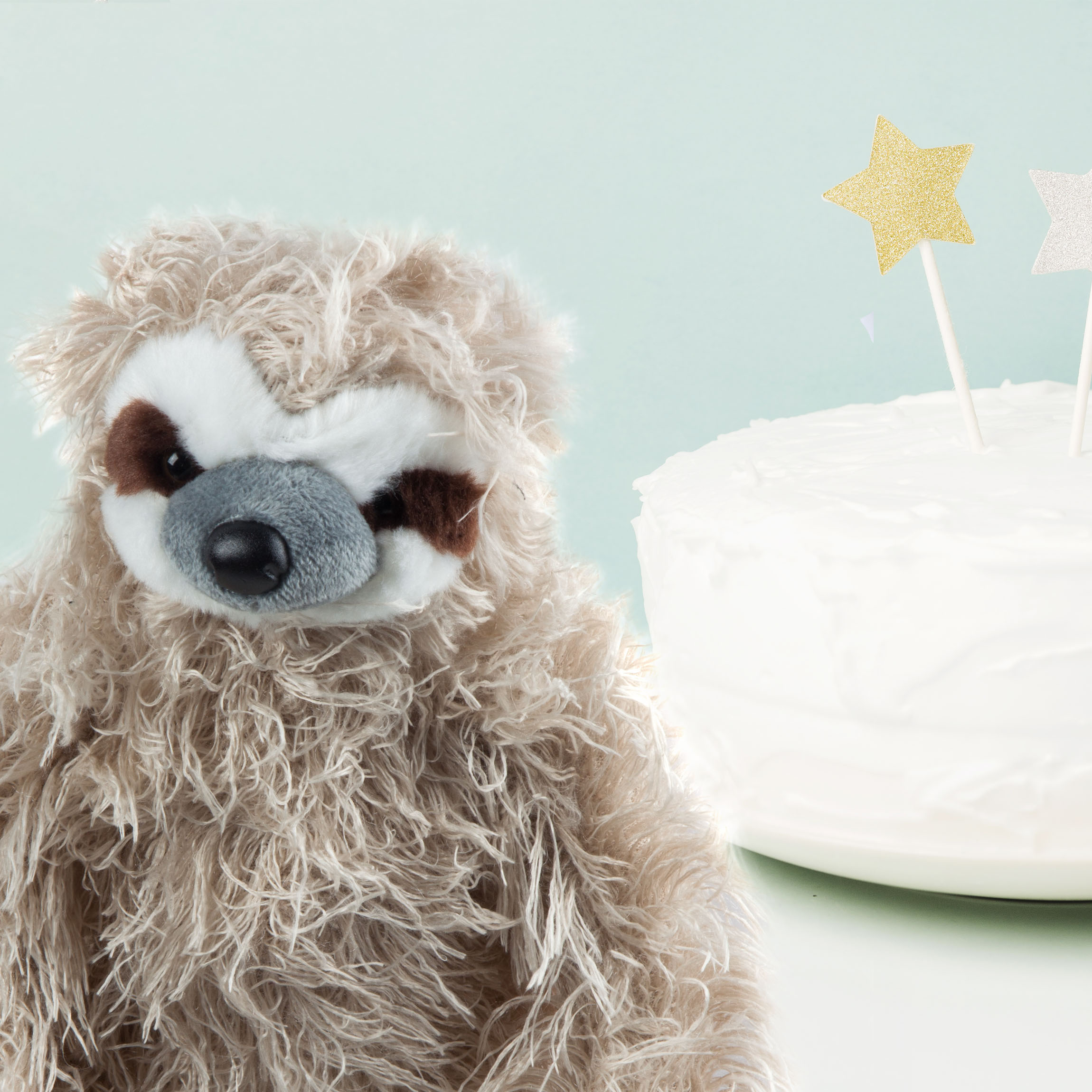Captain Slow Sitting Sloth Plush Toy (23cm) - Image 3